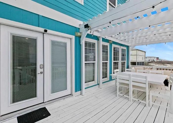 Holiday home White Beachfront Paradise